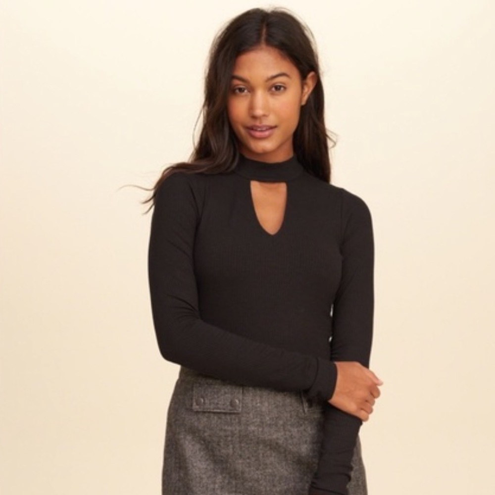 Hollister black shirt
